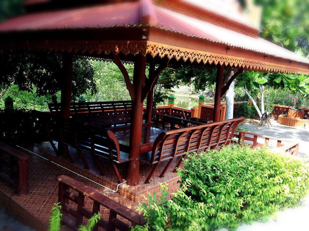 Jaroenrat Resort Samut Songkhram エクステリア 写真