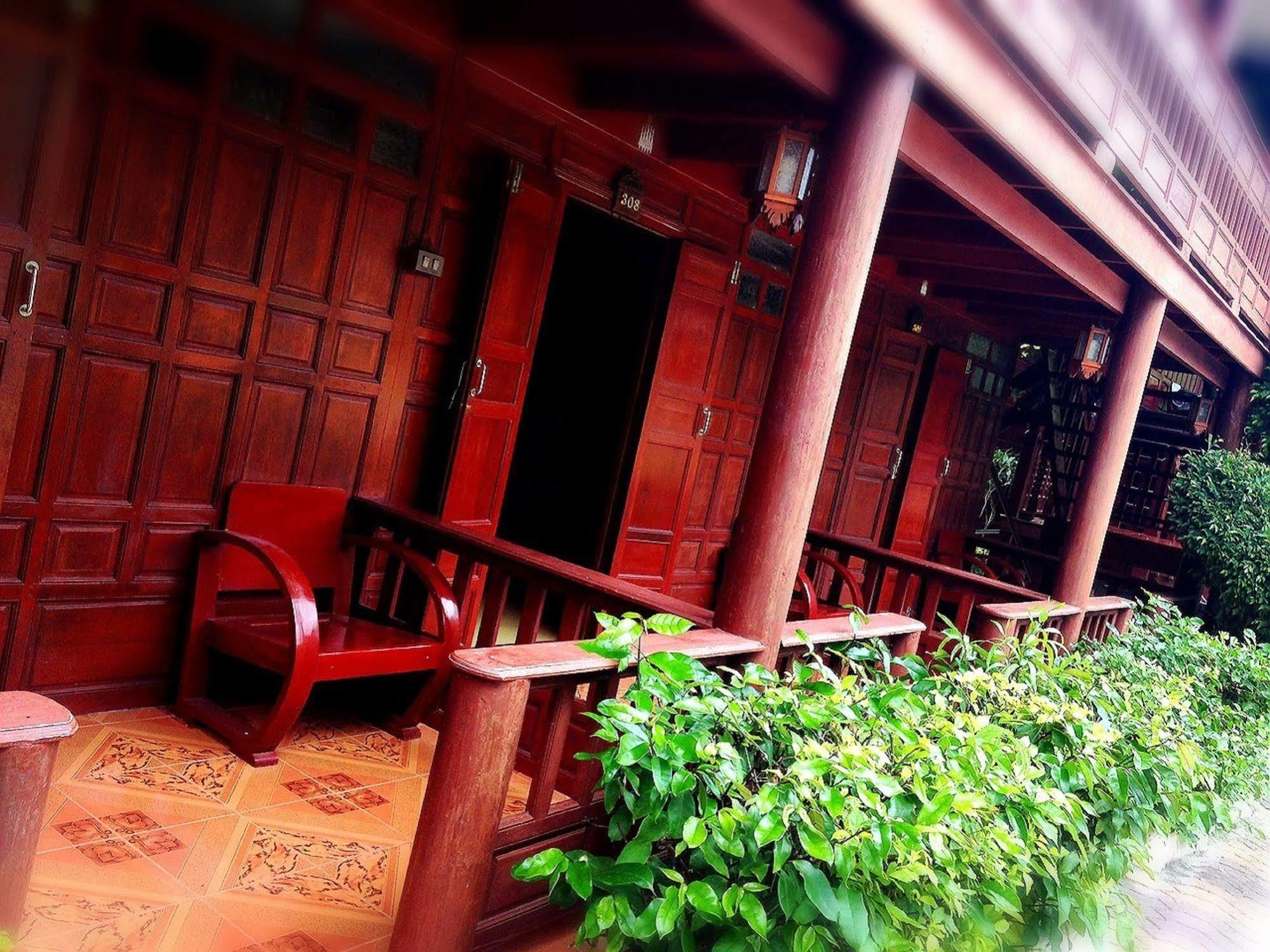 Jaroenrat Resort Samut Songkhram エクステリア 写真
